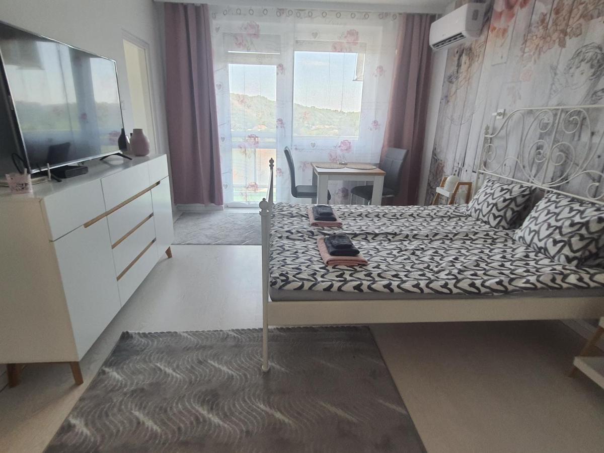 Hegyalja Apartman Μίσκολτς Εξωτερικό φωτογραφία